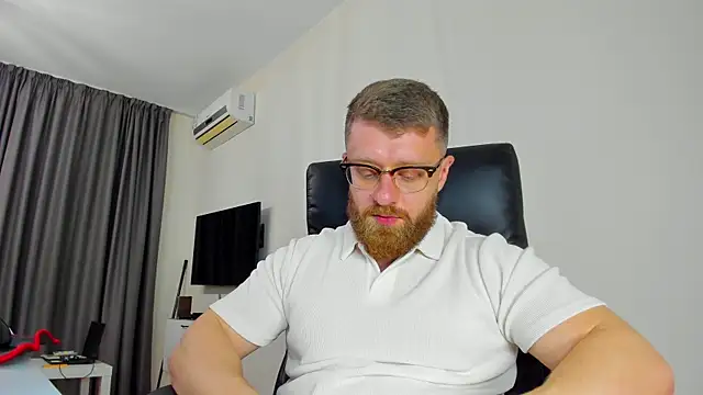 Snapshot of Findom_guy chatting on 04-03-26, 02:26 Findom guy online show from 04-03-26, 02:26