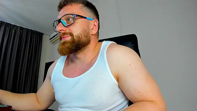 Snapshot of Findom_guy chatting on 04-18-26, 07:58 Findom guy online show from 04-18-26, 07:58