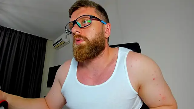 Snapshot of Findom_guy chatting on 05-12-26, 05:32 Findom guy online show from 05-12-26, 05:32