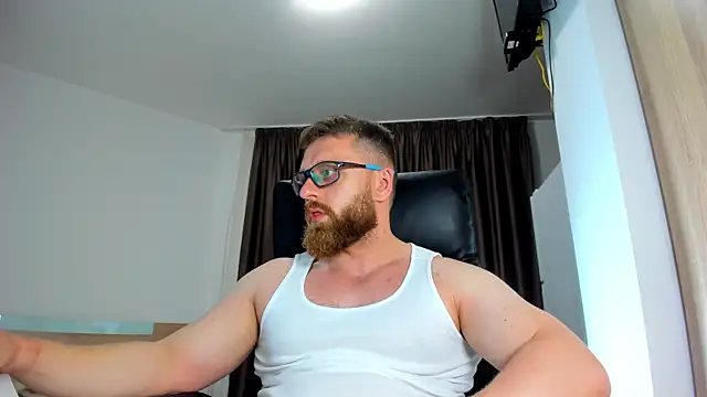 Snapshot of Findom_guy chatting on 06-06-26, 04:55 Findom guy online show from 06-06-26, 04:55