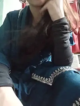 Noor Darliing online show from 05-13-26, 03:31