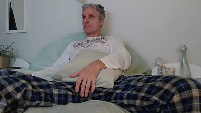 StrongBill online show from 12-25-24, 02:45