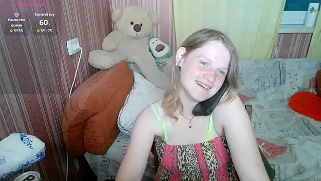 Snapshot of Kathlyn__Heath chatting on 06-22-26, 05:54 Kathlyn Heath online show from 06-22-26, 05:54