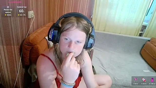 Snapshot of Kathlyn__Heath chatting on 06-27-26, 05:29 Kathlyn Heath online show from 06-27-26, 05:29