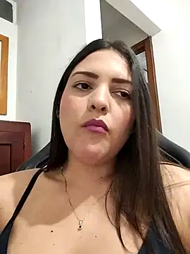 Mia Hampton online show from 02-15-26, 08:49