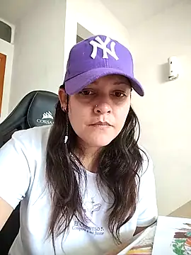 Mia Hampton online show from 03-28-26, 04:50