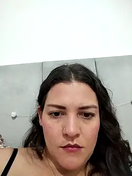 Mia Hampton online show from 05-27-26, 03:09