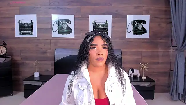 Briana Wells  online show from 07-10-26, 12:41