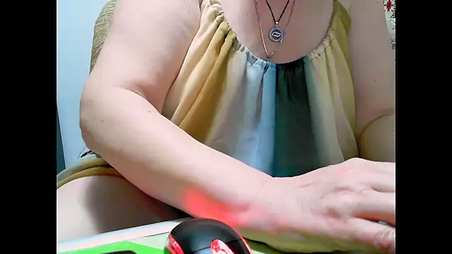 Hyllda online show from 03-28-26, 09:47