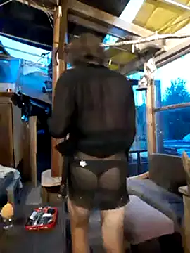Willinganalslut online show from 07-15-26, 08:14