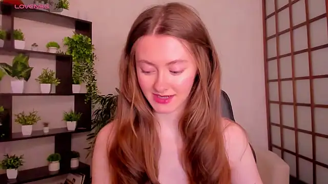 KateCuddle online show from 11-28-25, 02:58