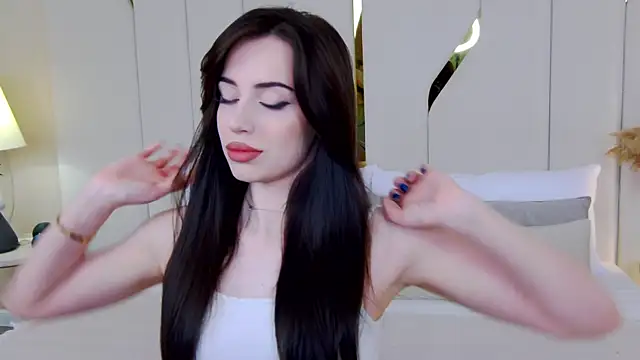 Betty Bridge online show from 03-27-26, 02:17