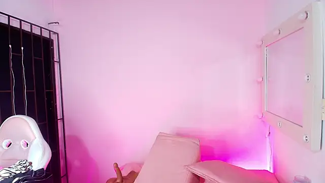 Snapshot of celeste_sea chatting on 03-12-25, 01:36 celeste sea online show from 03-12-25, 01:36