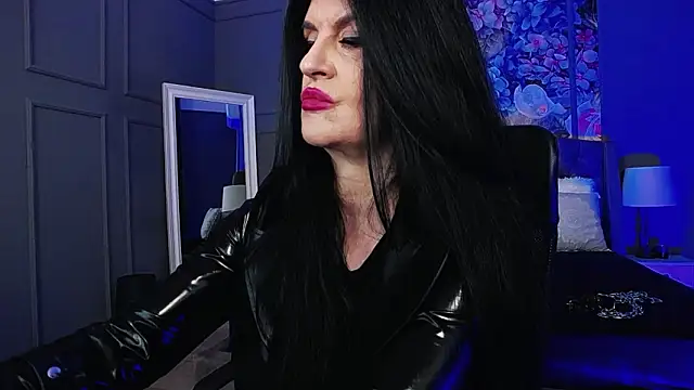 Snapshot of DomMelissaW chatting on 03-17-26, 10:13 DomMelissaW online show from 03-17-26, 10:13