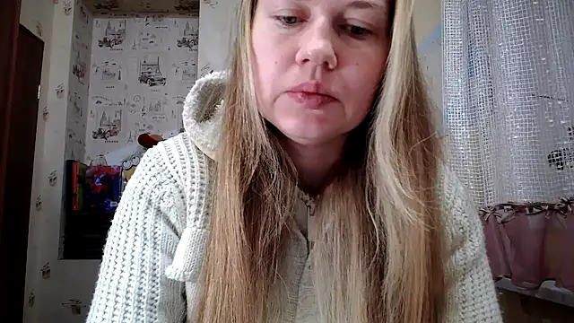 Snapshot of dream_alexa chatting on 11-01-25, 03:19 dream alexa online show from 11-01-25, 03:19