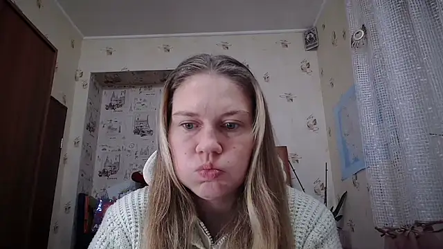 Snapshot of dream_alexa chatting on 11-07-25, 02:33 dream alexa online show from 11-07-25, 02:33