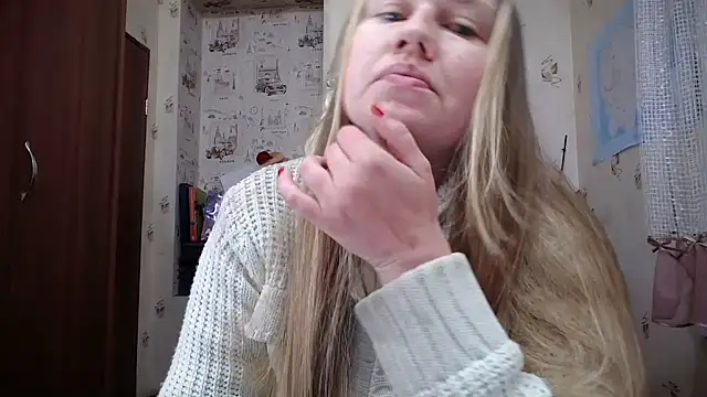 Snapshot of dream_alexa chatting on 11-30-25, 03:32 dream alexa online show from 11-30-25, 03:32