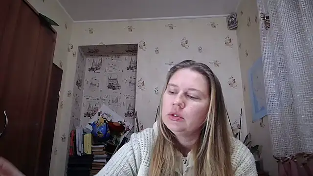 Snapshot of dream_alexa chatting on 12-17-25, 02:50 dream alexa online show from 12-17-25, 02:50