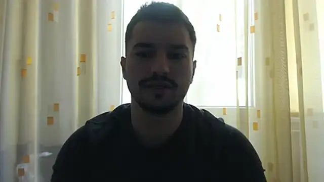 Snapshot of alex_blu chatting on 04-23-26, 10:03 alex blu online show from 04-23-26, 10:03