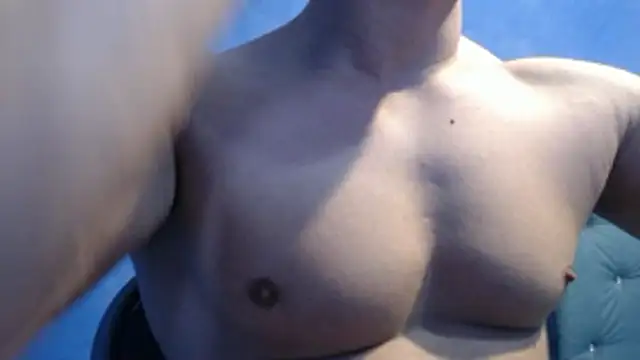 Snapshot of alex_blu chatting on 05-10-26, 08:08 alex blu online show from 05-10-26, 08:08