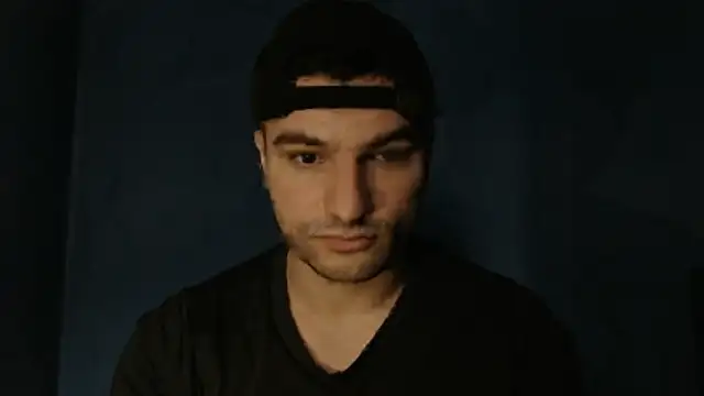 Snapshot of alex_blu chatting on 05-14-26, 10:11 alex blu online show from 05-14-26, 10:11