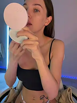 julia fly online show from 04-08-26, 06:13