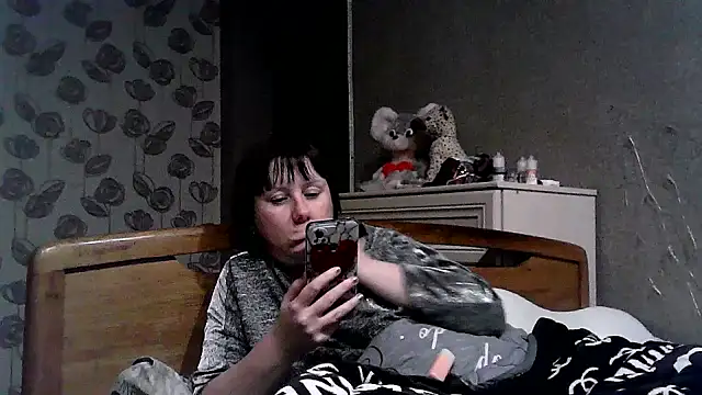 explored romantic online show from 02-11-25, 07:27