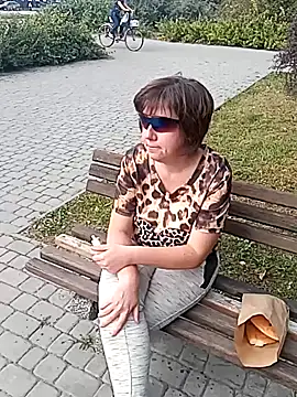 explored romantic online show from 09-17-25, 12:07