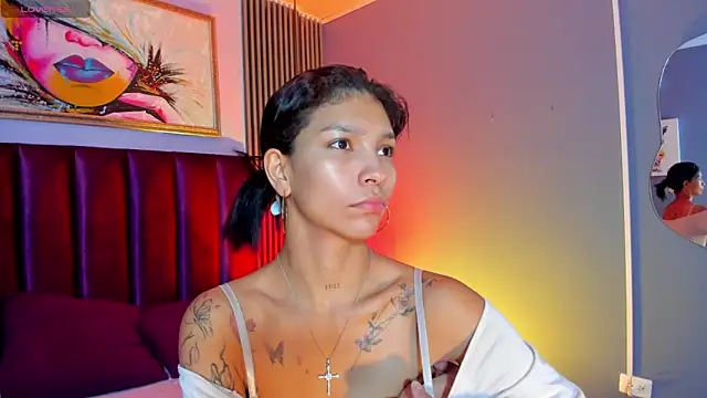 LauraAristizabal online show from 03-04-26, 12:33