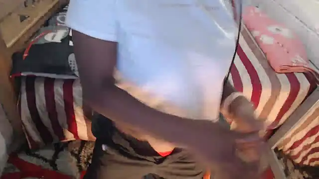 sexyjustin202 online show from 02-05-25, 09:29