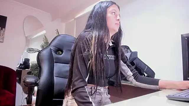 Meghan320 online show from 05-10-26, 07:30
