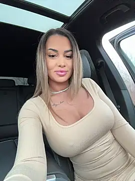 Snapshot of KirstieVegas chatting on 03-23-26, 02:54 KirstieVegas online show from 03-23-26, 02:54