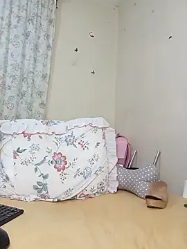 Snapshot of Ranny18l chatting on 03-12-26, 01:12 Ranny18l online show from 03-12-26, 01:12