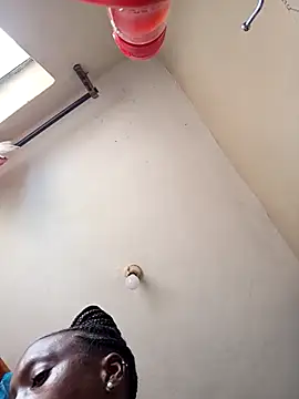 Snapshot of Ranny18l chatting on 03-24-26, 09:25 Ranny18l online show from 03-24-26, 09:25