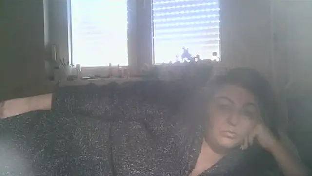 Snapshot of Mileva88 chatting on 02-28-26, 07:31 Mileva88 online show from 02-28-26, 07:31