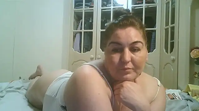Snapshot of Mileva88 chatting on 04-15-26, 07:58 Mileva88 online show from 04-15-26, 07:58