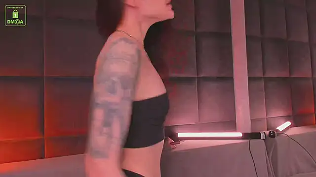 Snapshot of Jill_Vega chatting on 05-20-26, 04:51 Jill Vega online show from 05-20-26, 04:51