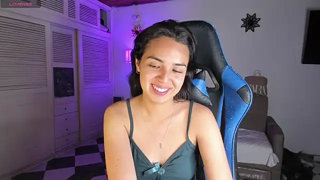 Miss Nicole online show from 01-16-25, 02:09