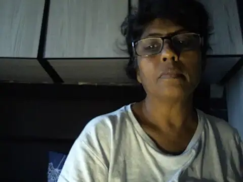 MsAttitude online show from 03-10-26, 05:56