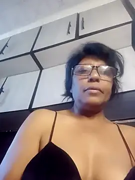 MsAttitude online show from 05-26-26, 06:42