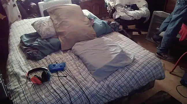 xxxTony999 online show from 03-04-25, 07:54