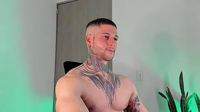  jamesleandros1 online show from 02-03-26, 02:53