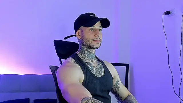  jamesleandros1 online show from 06-14-26, 10:34