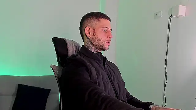  jamesleandros1 online show from 06-28-26, 02:28
