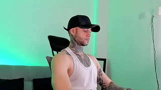  jamesleandros1 online show from 07-11-26, 05:59