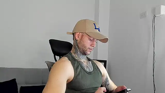  jamesleandros1 online show from 07-19-26, 08:01