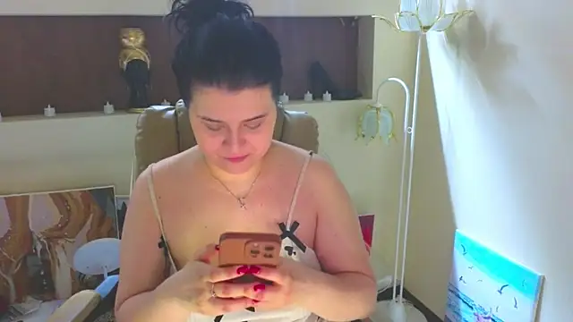 Snapshot of Malika_uAngel chatting on 03-30-26, 08:43 Malika uAngel online show from 03-30-26, 08:43