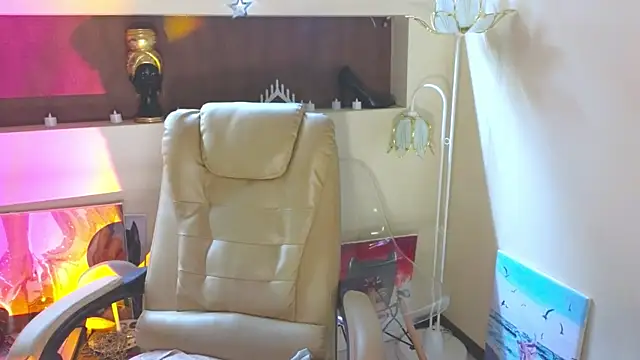 Snapshot of Malika_uAngel chatting on 04-01-26, 12:44 Malika uAngel online show from 04-01-26, 12:44