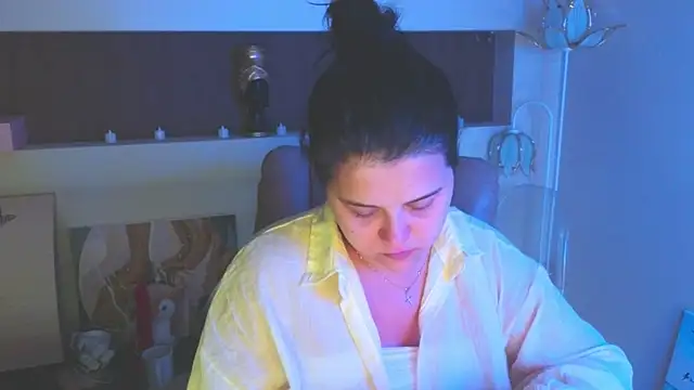 Snapshot of Malika_uAngel chatting on 06-23-26, 10:41 Malika uAngel online show from 06-23-26, 10:41
