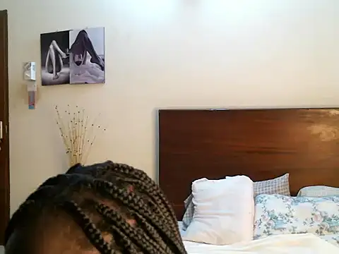 Snapshot of pay_tience chatting on 03-06-26, 02:41 pay tience online show from 03-06-26, 02:41